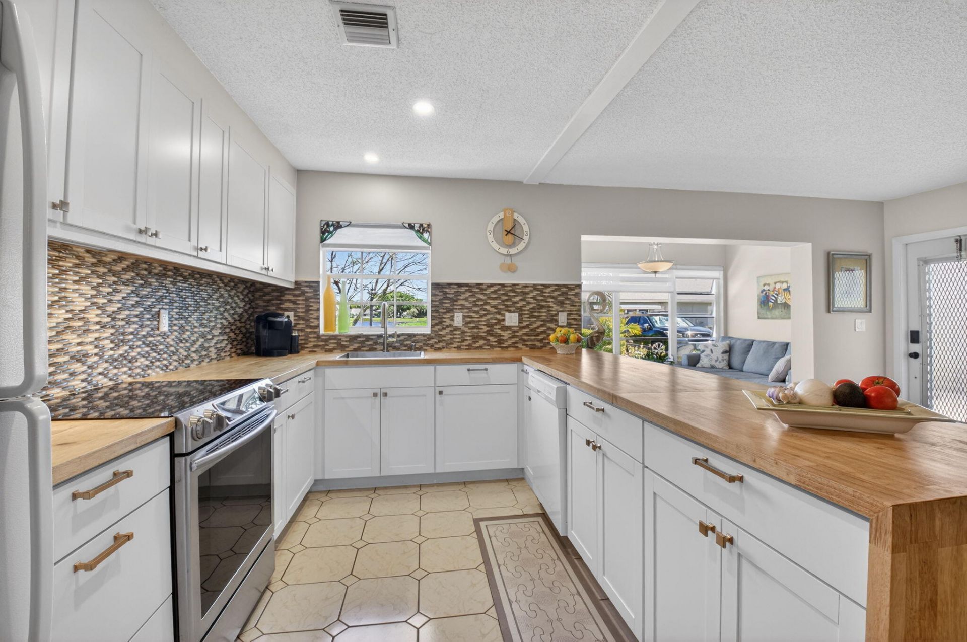 14519 Canalview Drive, Unit B, Delray Beach, FL 33484 Photo