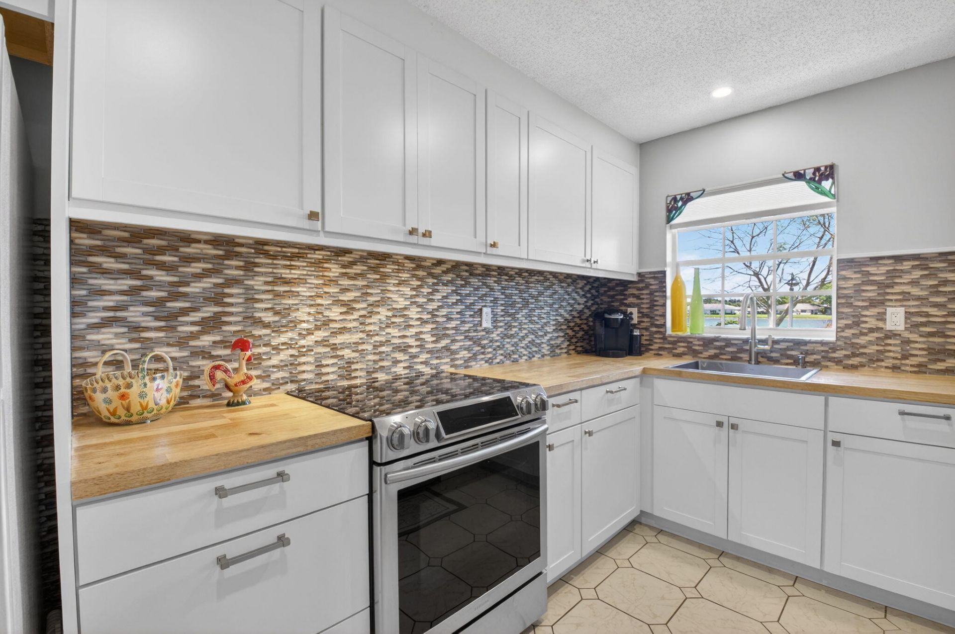 14519 Canalview Drive, Unit B, Delray Beach, FL 33484 Photo