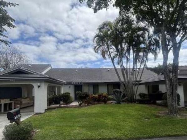 10062 Hickorywood Place, Boynton Beach, FL 33437