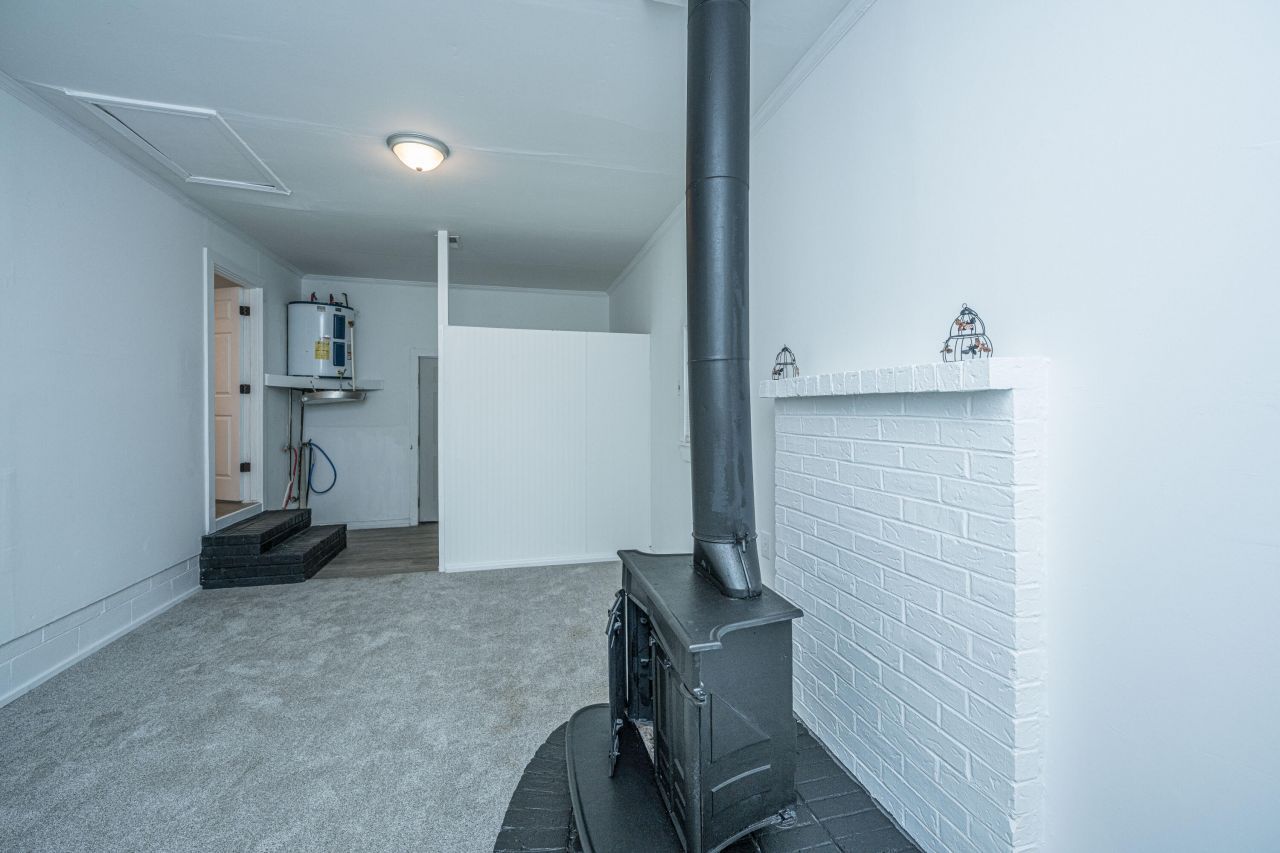 814 Hoss Road Photo 14