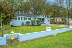 814 Hoss Road photo 4