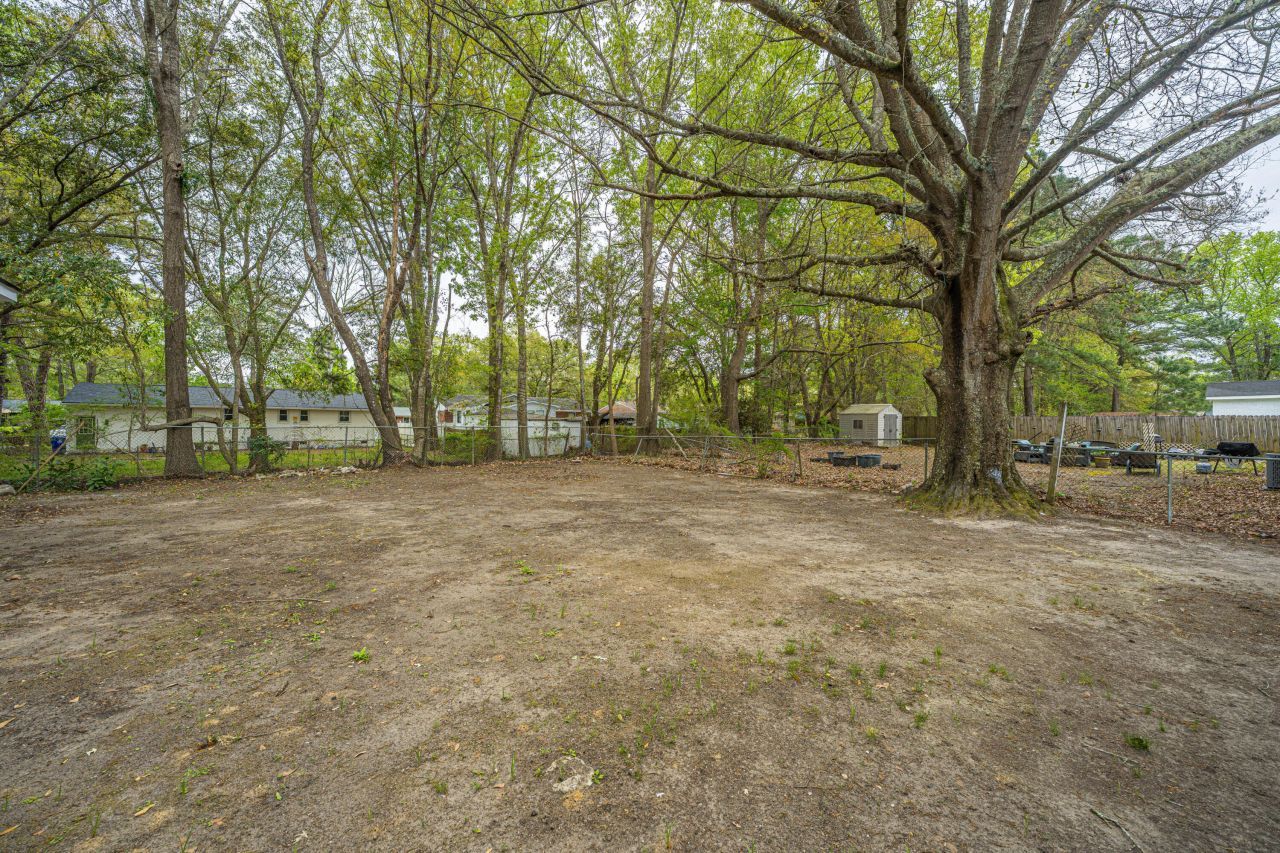 814 Hoss Road Photo 33