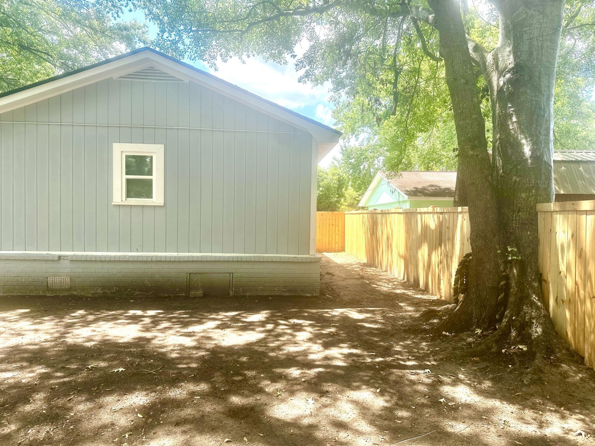 814 Hoss Road Photo 33