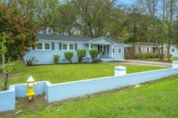 814 Hoss Road photo 4