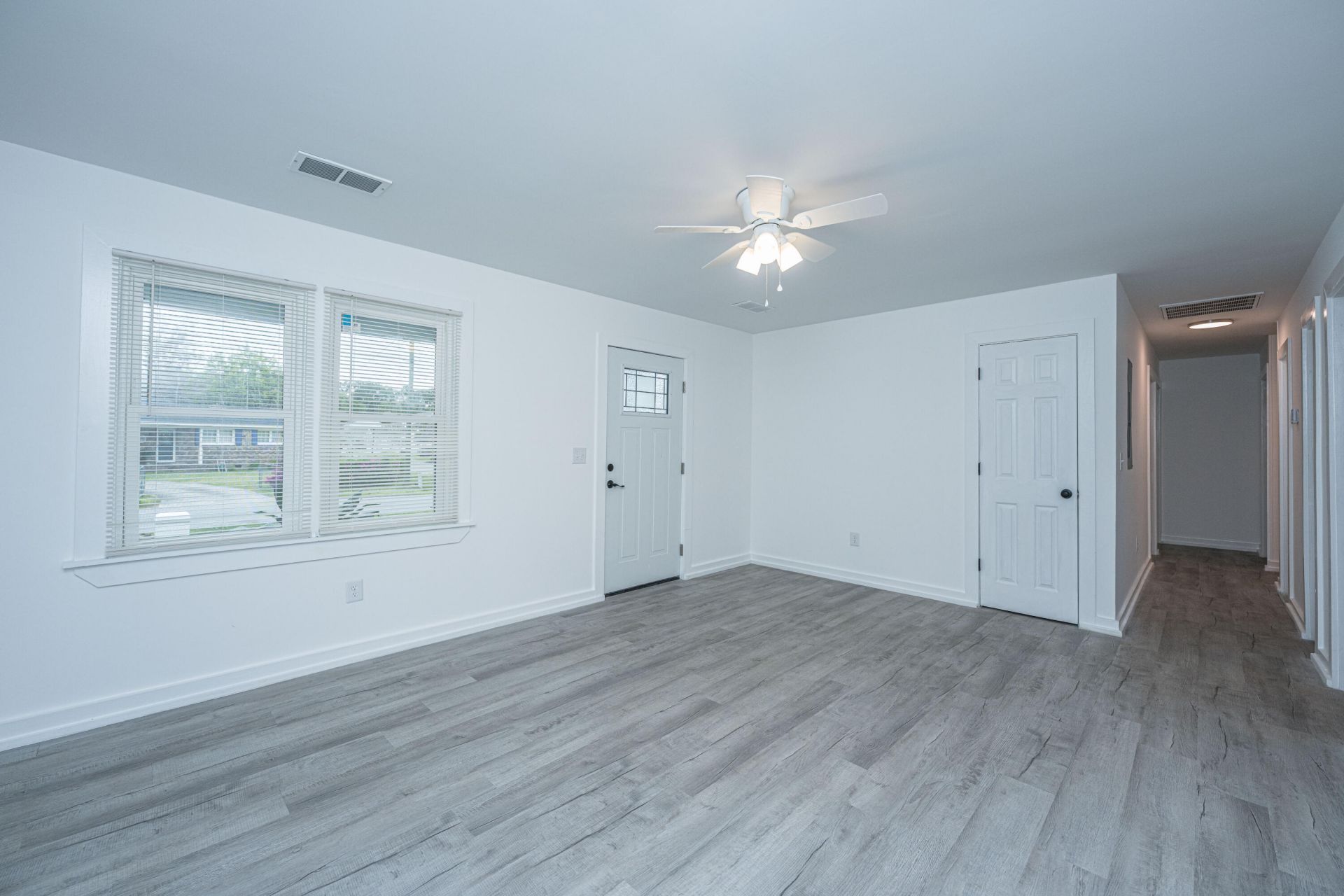 814 Hoss Road Photo 5
