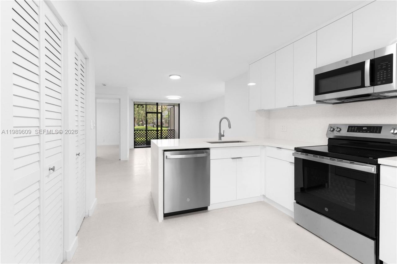 10161 W Sunrise Blvd, Unit 101, Plantation, FL 33322 Photo