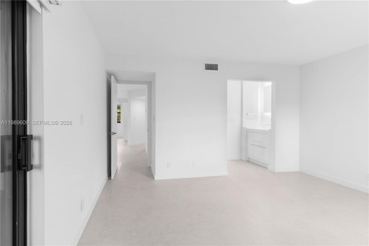 10161 W Sunrise Blvd, Unit 101, Plantation, FL 33322 Photo