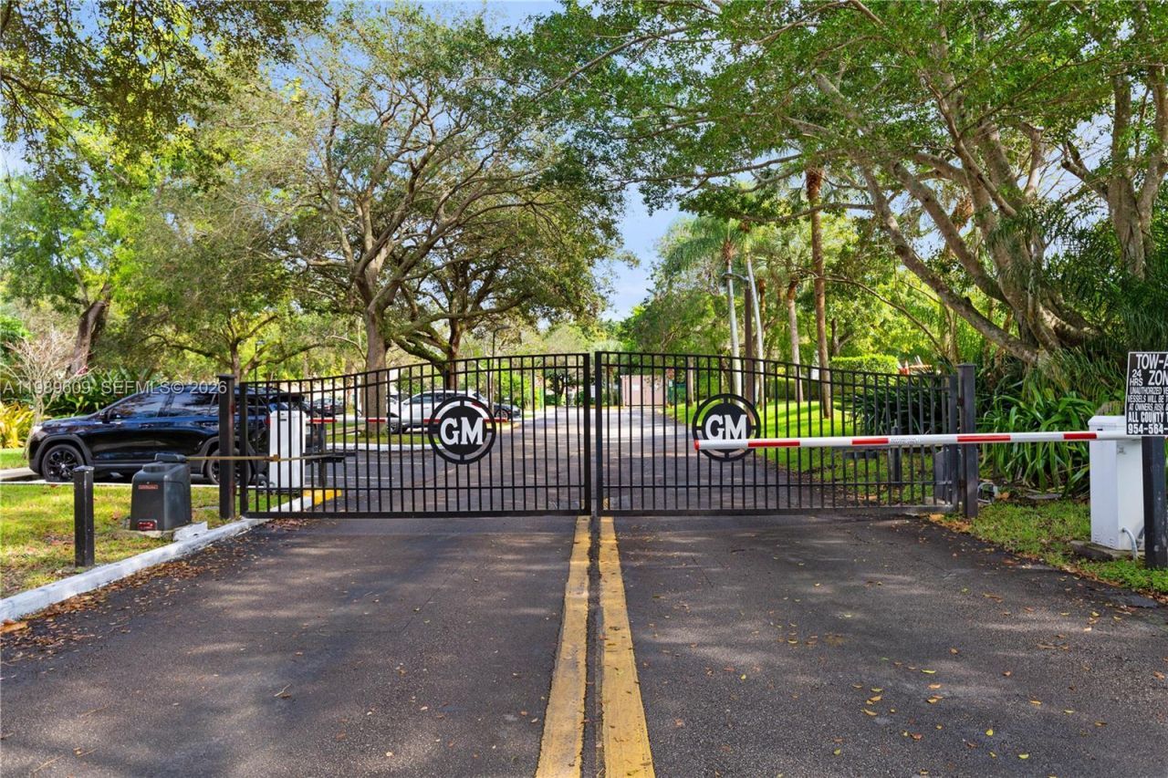 10161 W Sunrise Blvd , Unit 101, Plantation, FL 33322 Photo