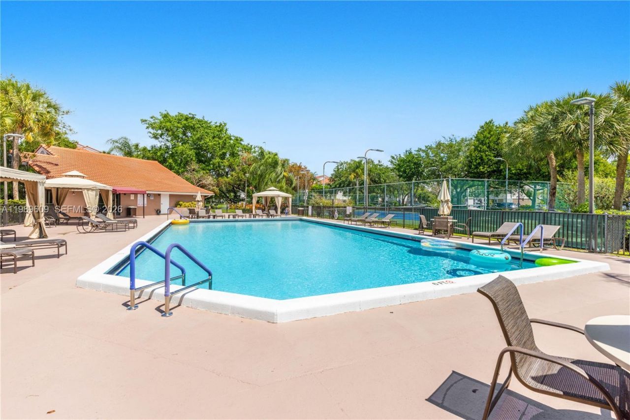 10161 W Sunrise Blvd, Unit 101, Plantation, FL 33322 Photo