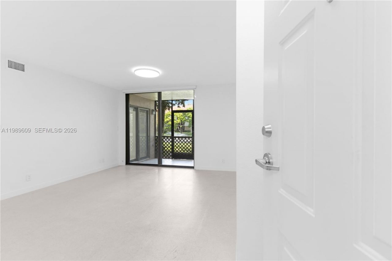 10161 W Sunrise Blvd, Unit 101, Plantation, FL 33322 Photo