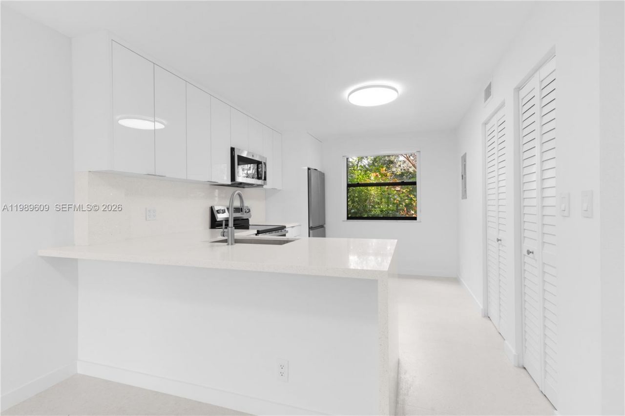 10161 W Sunrise Blvd, Unit 101, Plantation, FL 33322 Photo