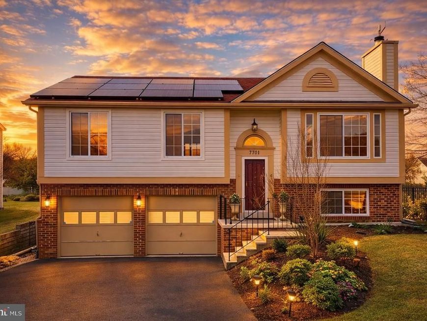 7701 Ivy Oak Drive, Gaithersburg, MD 20877 Main Photo