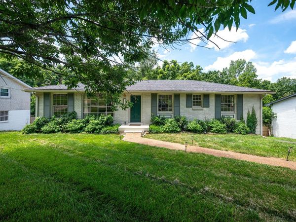 317 Bonnavue Dr, Hermitage, TN 37076