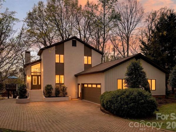 8001 Serendipity Lane, Charlotte, NC 28277