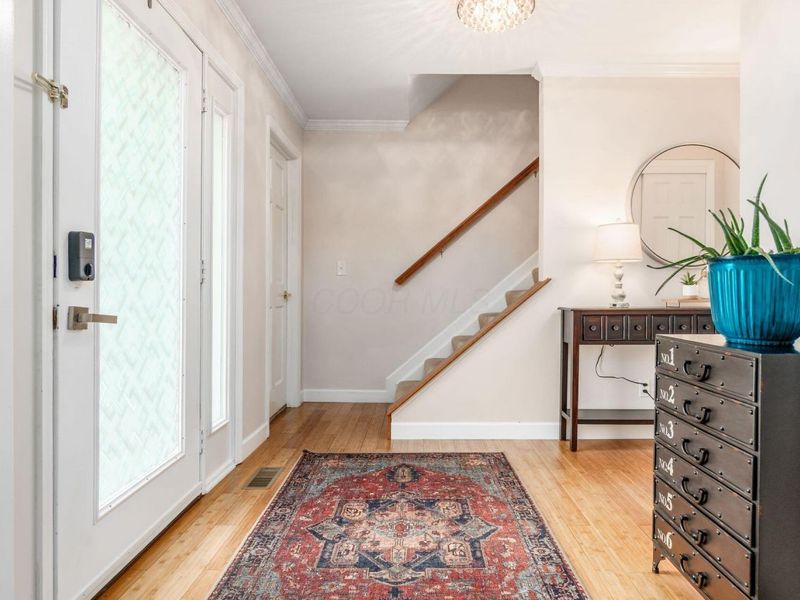 271 Monsarrat Drive, Dublin, OH 43017 Photo 3