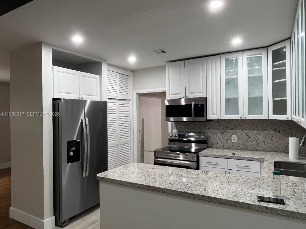 190 W 51st St , Hialeah, FL 33012 Photo