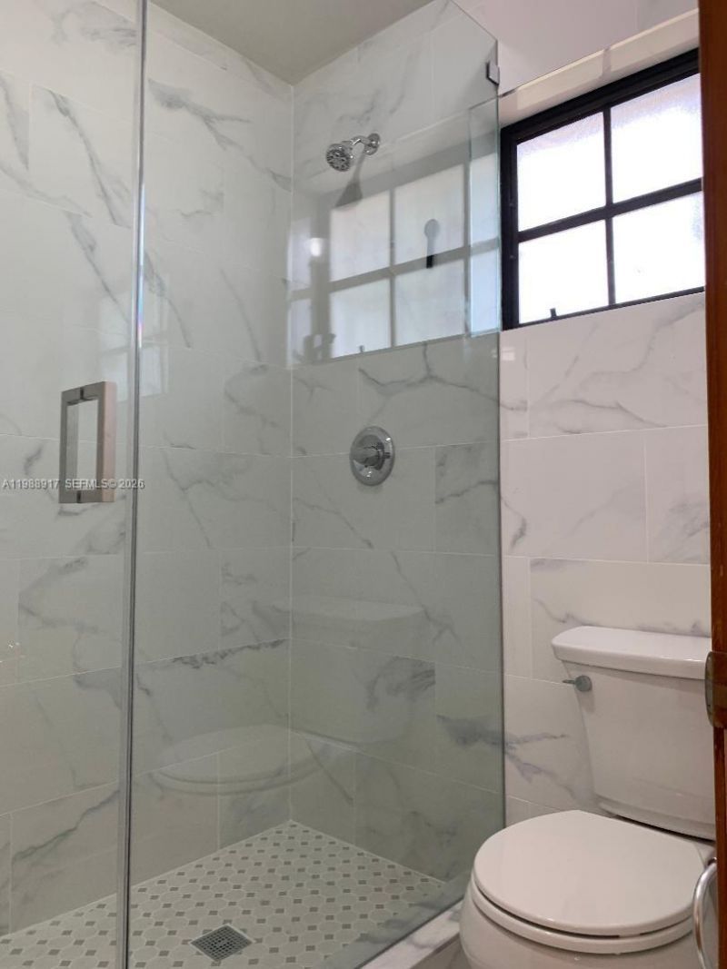 190 W 51st St , Hialeah, FL 33012 Photo