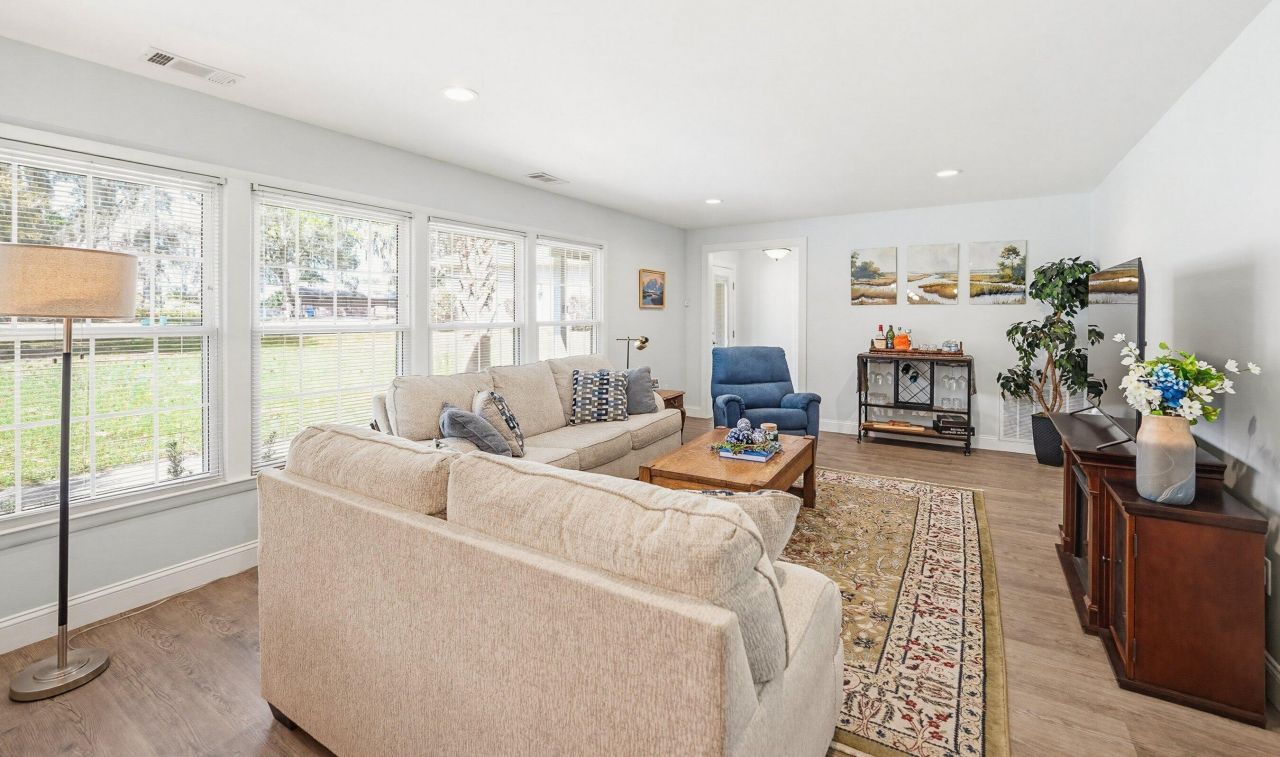 304 Shell Park Circle Photo 11