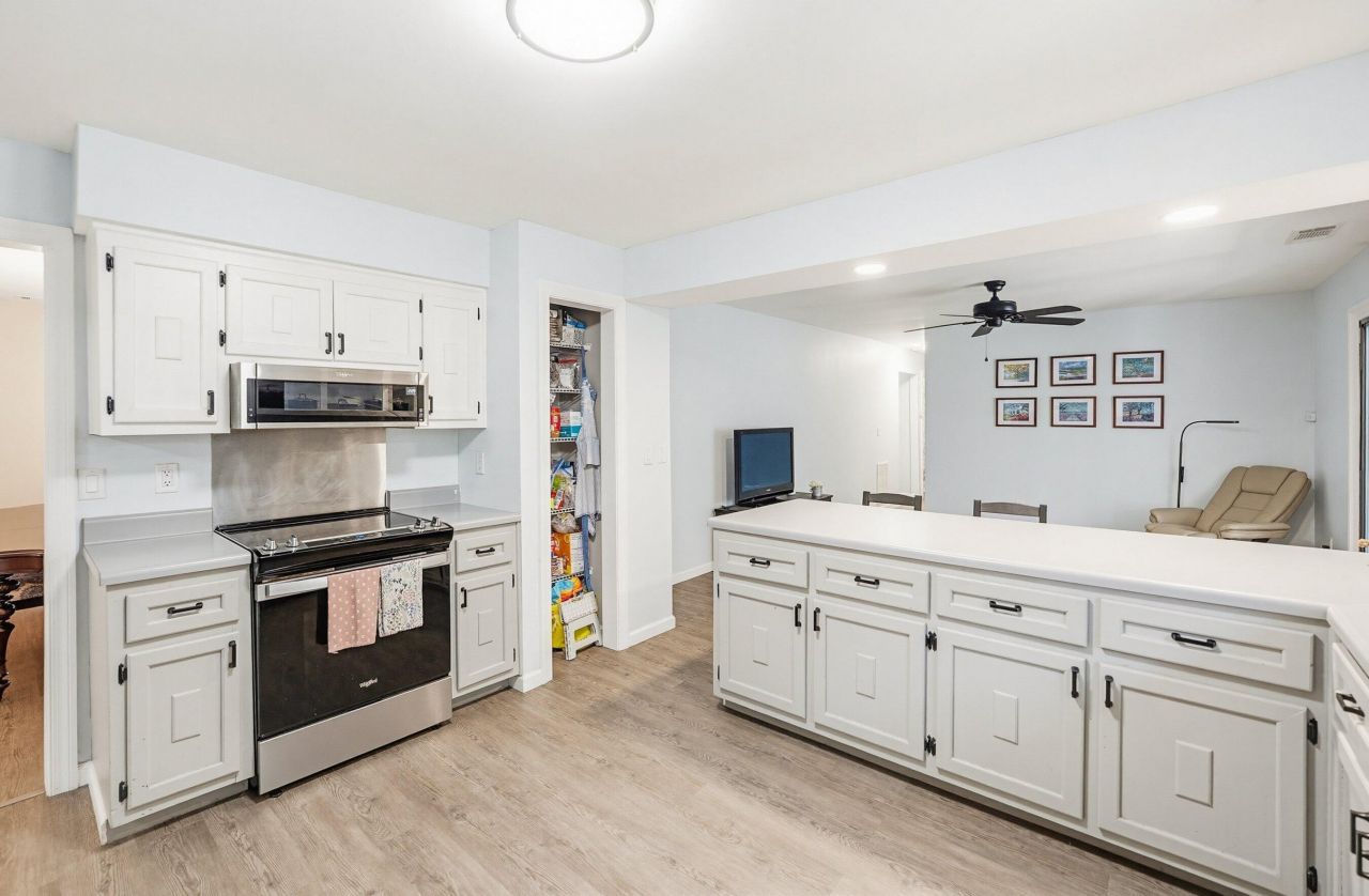 304 Shell Park Circle Photo 17