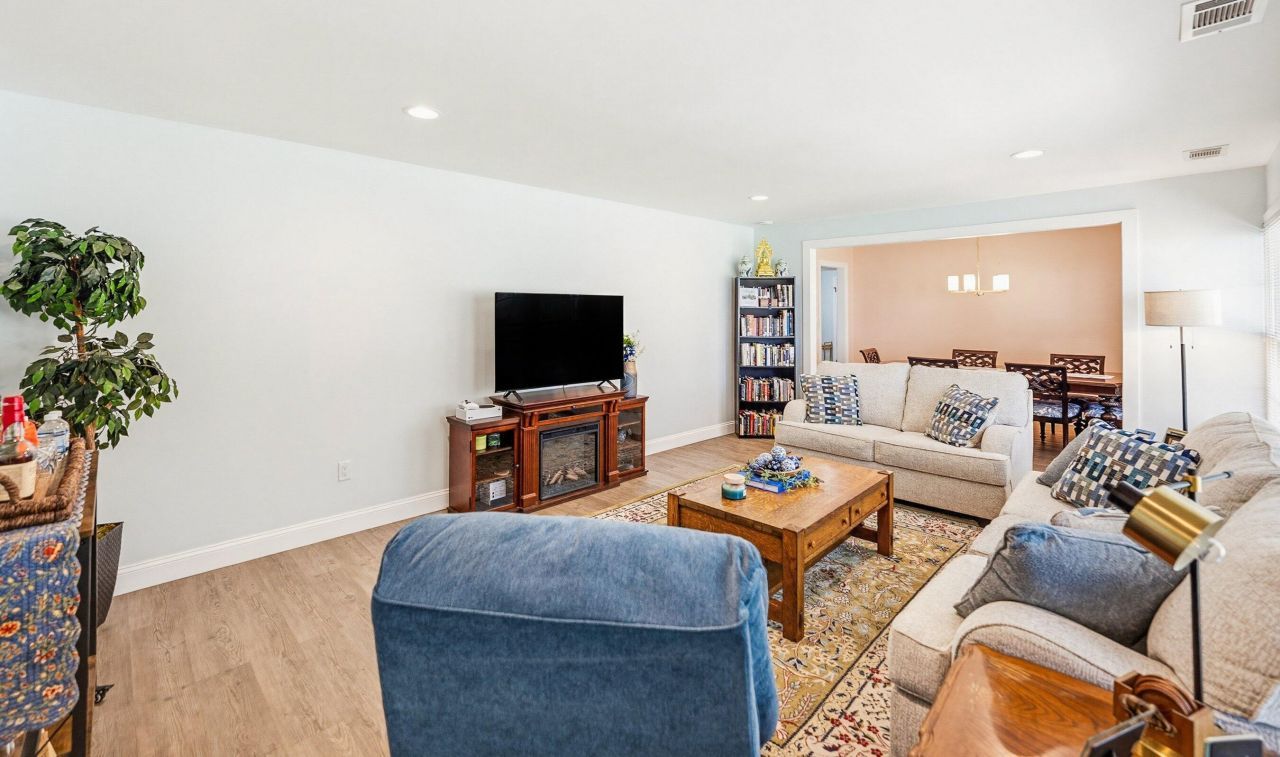 304 Shell Park Circle Photo 8