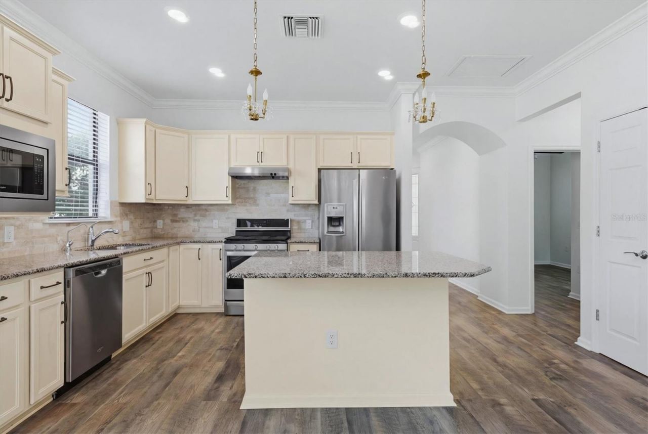 17039 Hampton Falls Terrace, Bradenton, FL 34202 Photo