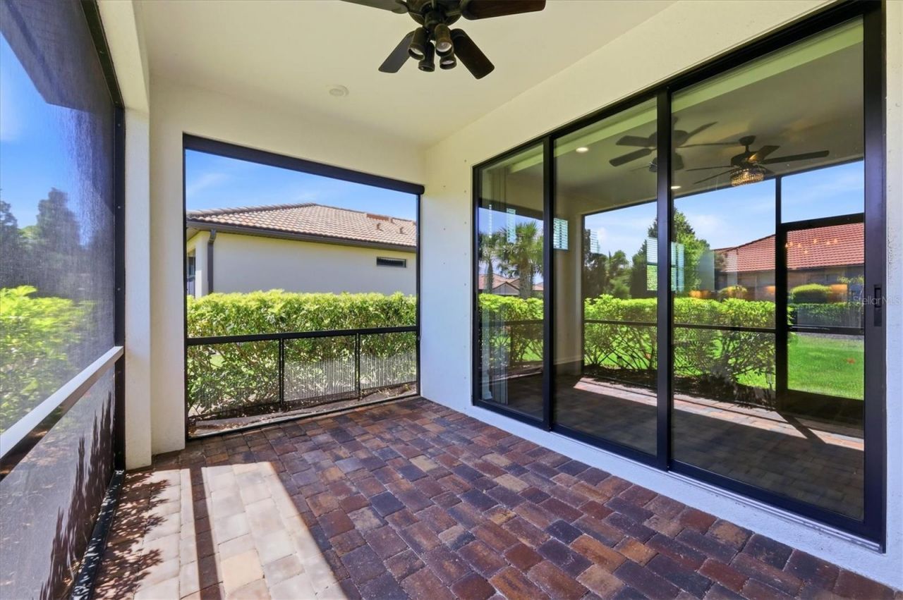 17039 Hampton Falls Terrace, Bradenton, FL 34202 Photo