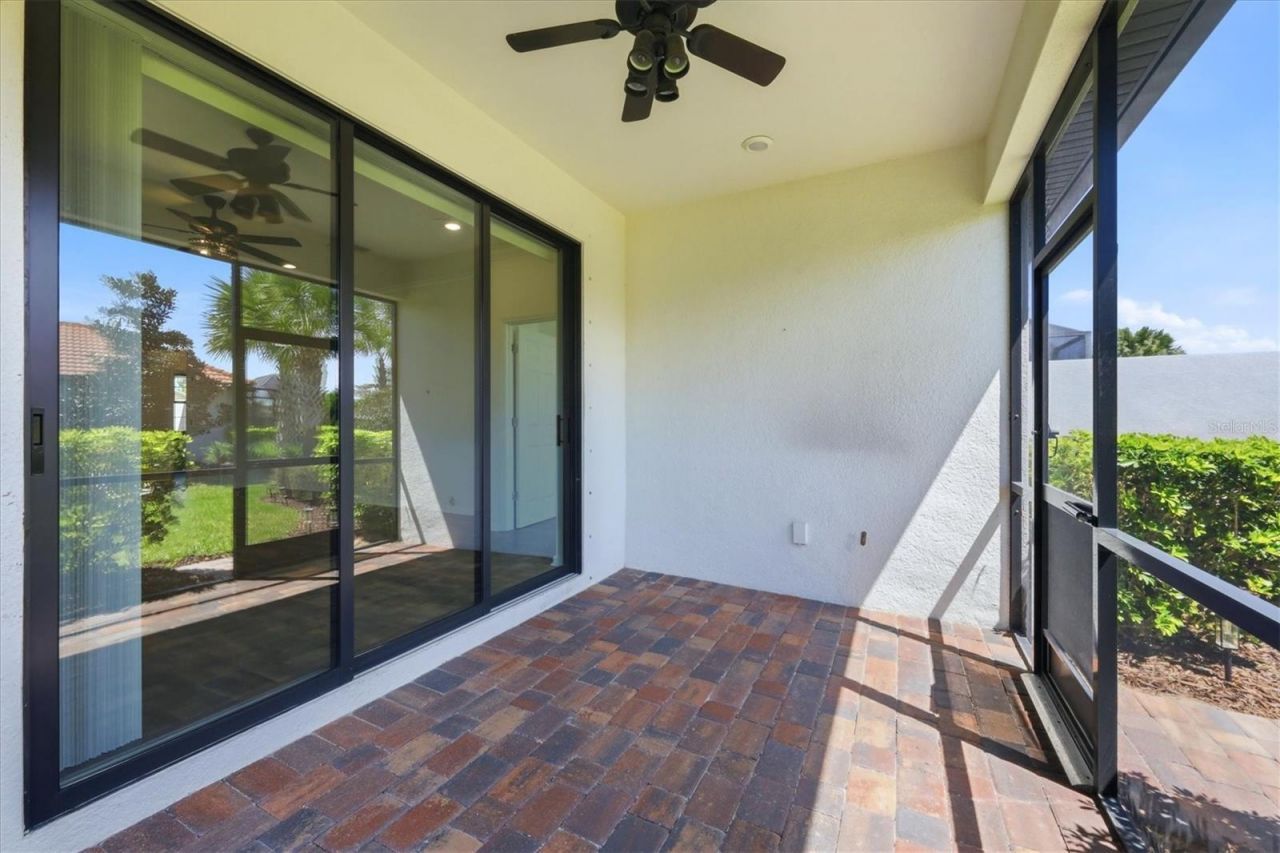 17039 Hampton Falls Terrace, Bradenton, FL 34202 Photo