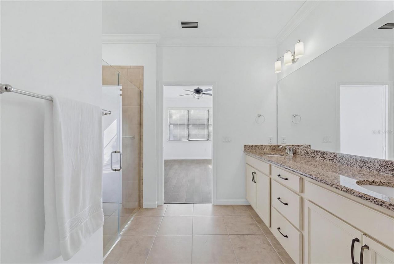 17039 Hampton Falls Terrace, Bradenton, FL 34202 Photo