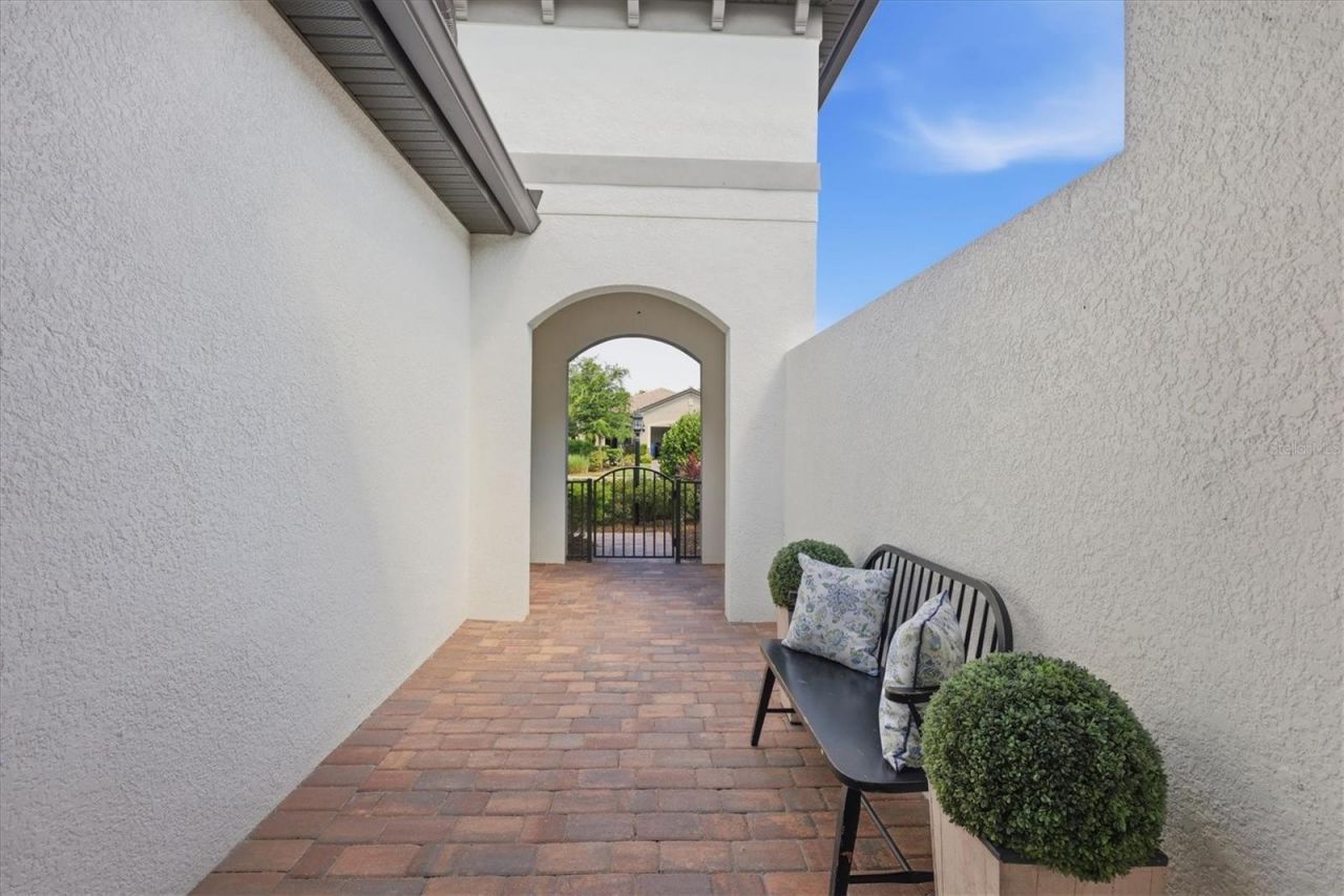 17039 Hampton Falls Terrace, Bradenton, FL 34202 Photo