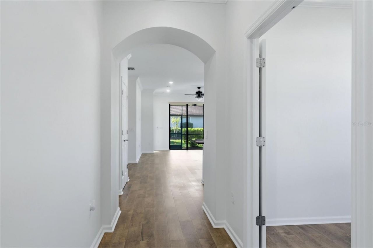 17039 Hampton Falls Terrace, Bradenton, FL 34202 Photo