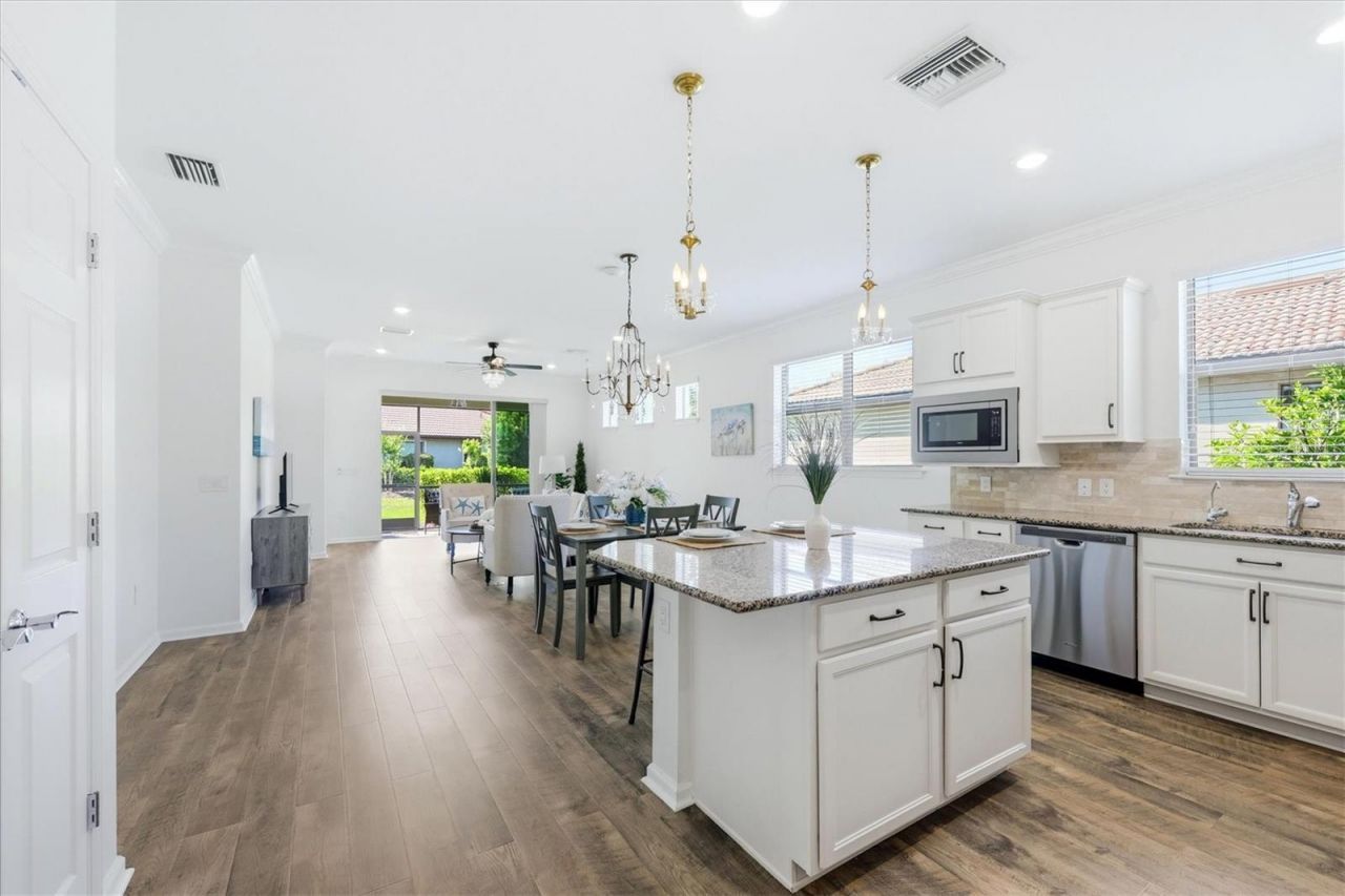 17039 Hampton Falls Terrace, Bradenton, FL 34202 Photo