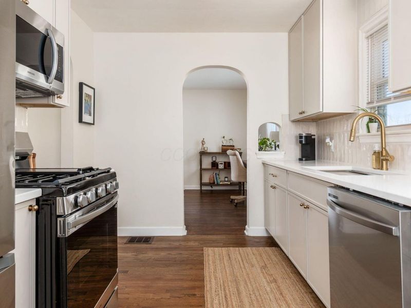 1257 Loretta Avenue, Columbus, OH 43211 Photo 14