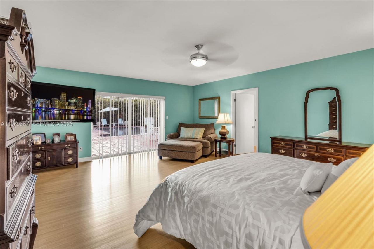 221 Knollwood Dr, Key Biscayne, FL 33149 Photo