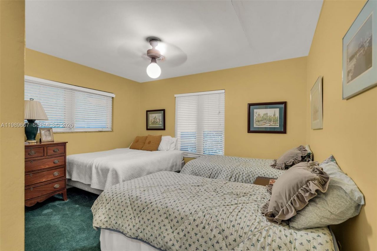 221 Knollwood Dr, Key Biscayne, FL 33149 Photo