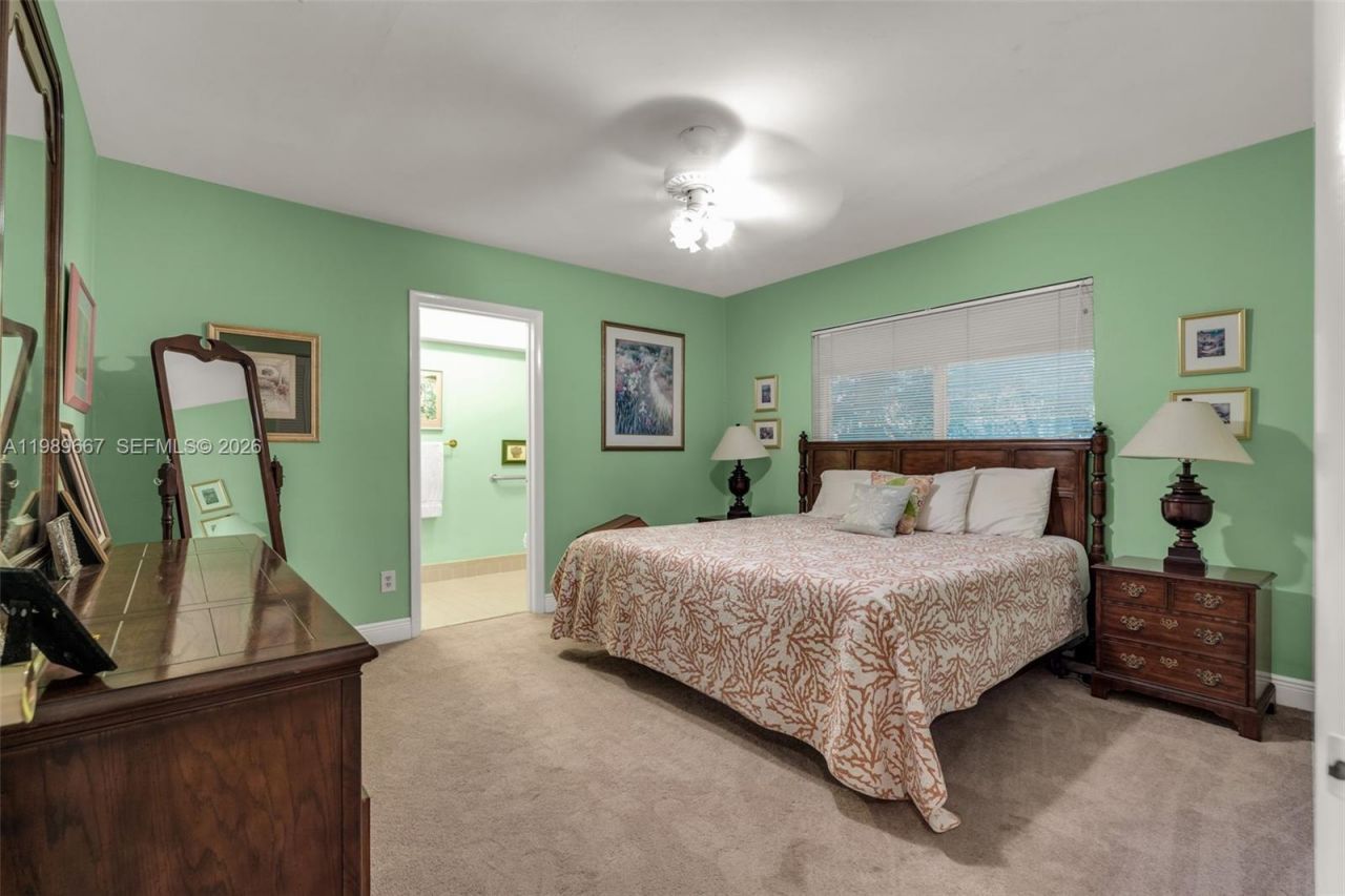 221 Knollwood Dr, Key Biscayne, FL 33149 Photo