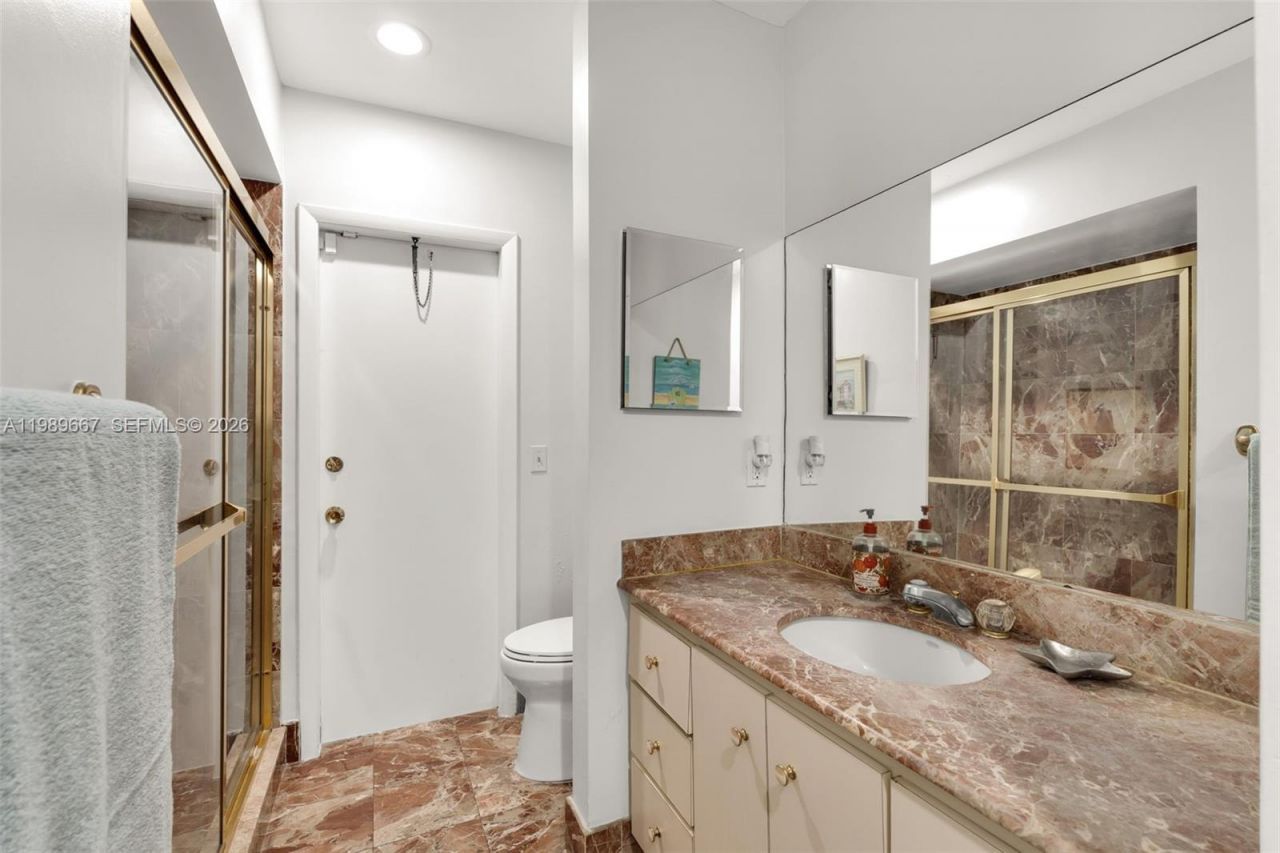 221 Knollwood Dr, Key Biscayne, FL 33149 Photo