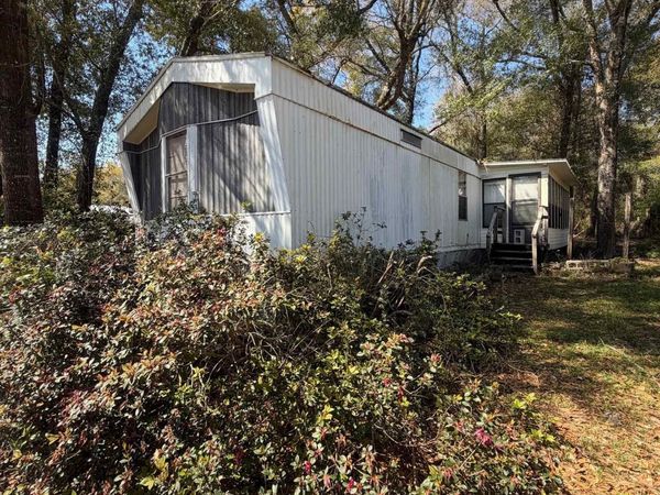 1525 Valencia Drive, Lillian, AL 36549