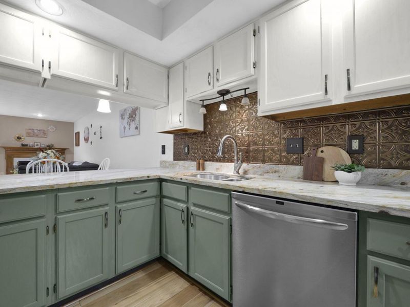 1639 Six Point Court, Columbus, OH 43085 Photo 5