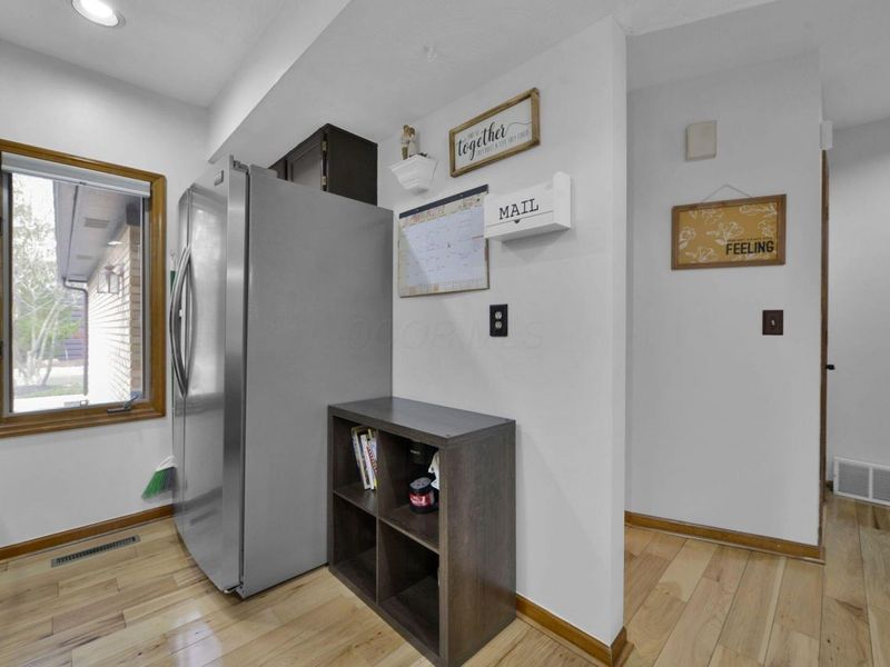 1639 Six Point Court, Columbus, OH 43085 Photo 6