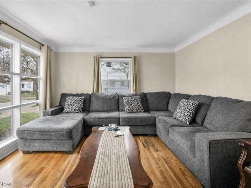 85 E 205th Street, Euclid, OH 44123 Photo 15