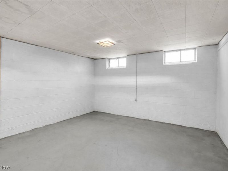 85 E 205th Street, Euclid, OH 44123 Photo 27