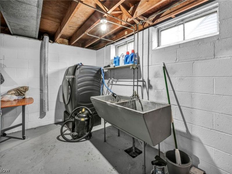 85 E 205th Street, Euclid, OH 44123 Photo 33