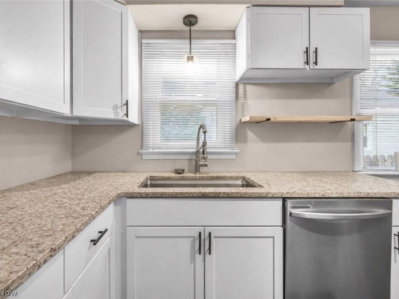 85 E 205th Street, Euclid, OH 44123 Photo 6