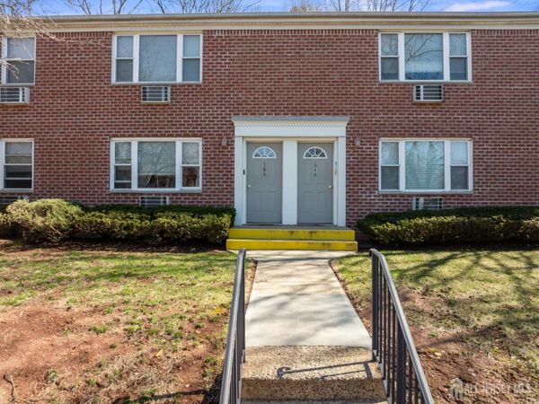 5 York Drive, Edison, NJ 08817