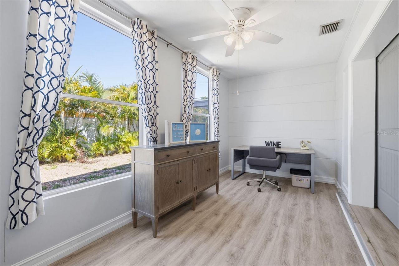 4339 50th Avenue S, Saint Petersburg, FL 33711 Photo