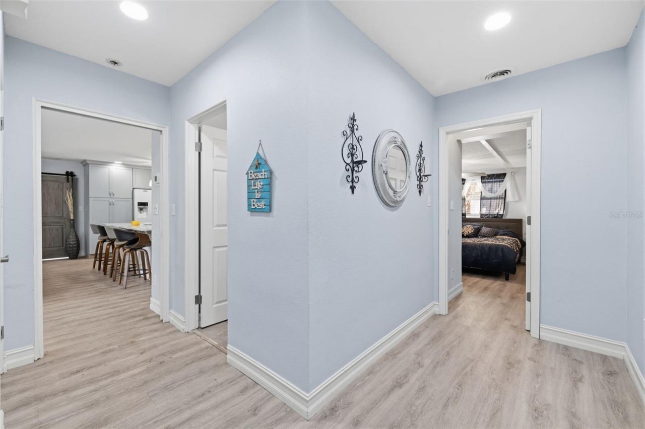 4339 50th Avenue S, Saint Petersburg, FL 33711 Photo