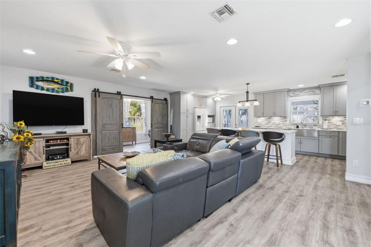 4339 50th Avenue S, Saint Petersburg, FL 33711 Photo