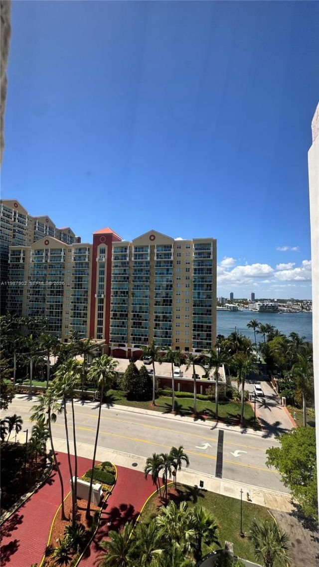 17021 N Bay Rd, Unit 1015, Sunny Isles Beach, FL 33160 Photo
