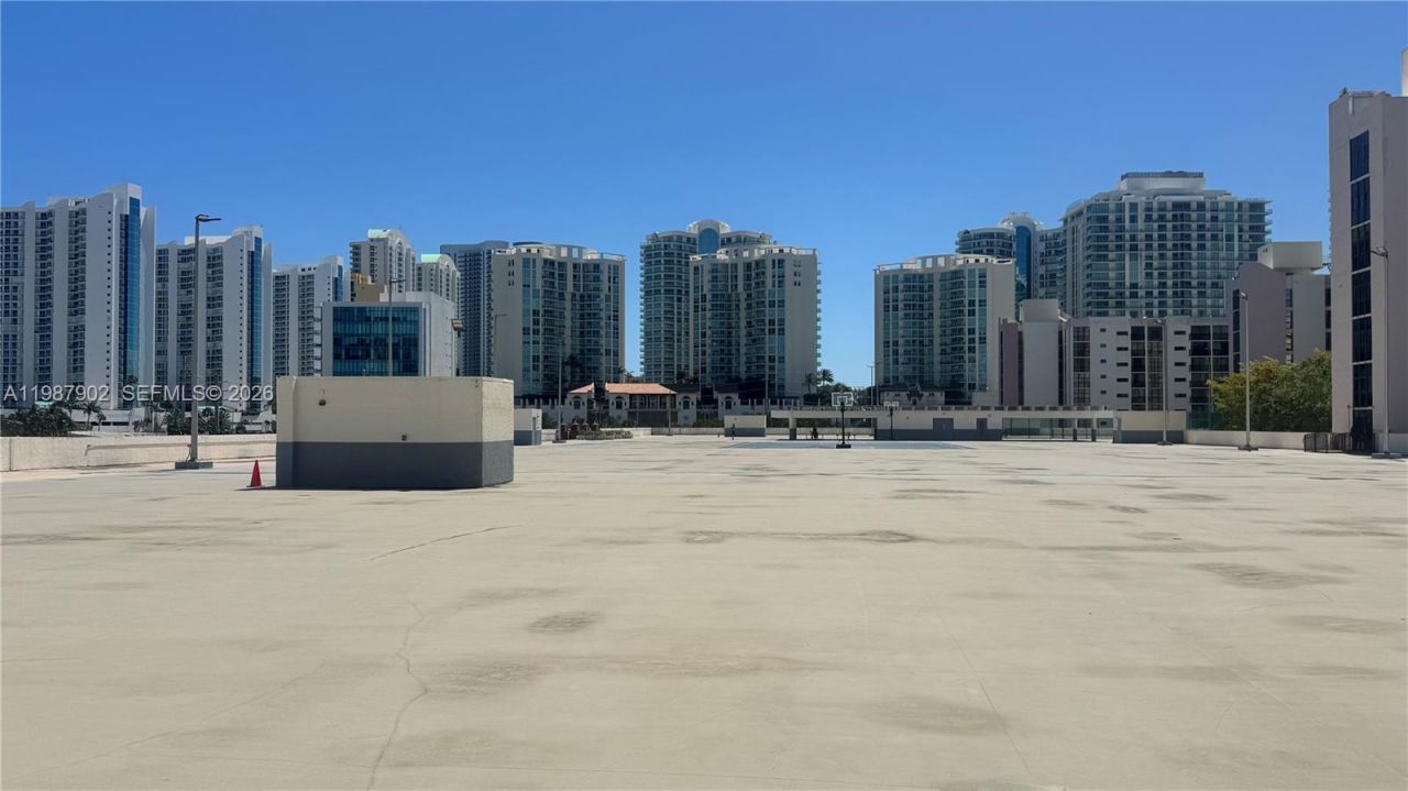 17021 N Bay Rd, Unit 1015, Sunny Isles Beach, FL 33160 Photo