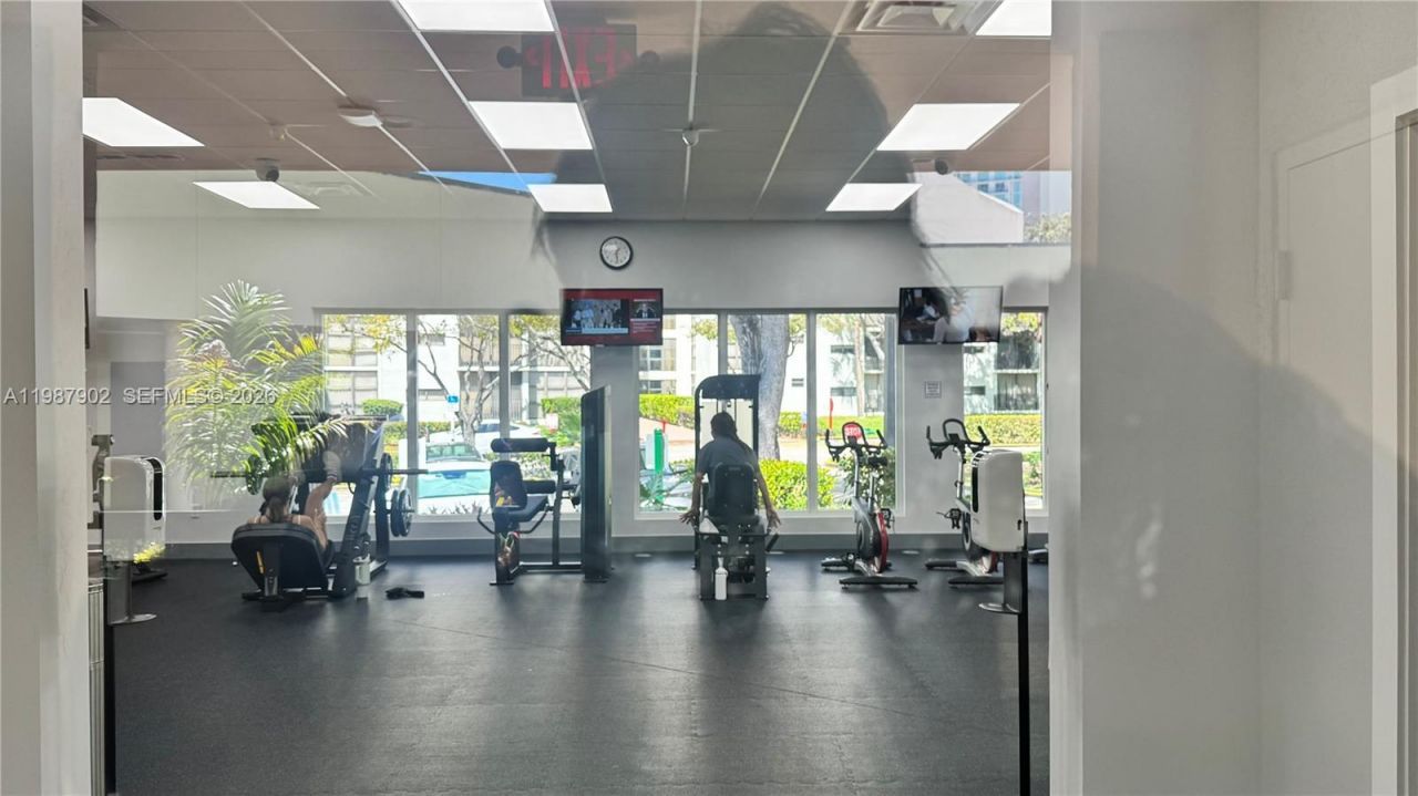 17021 N Bay Rd, Unit 1015, Sunny Isles Beach, FL 33160 Photo